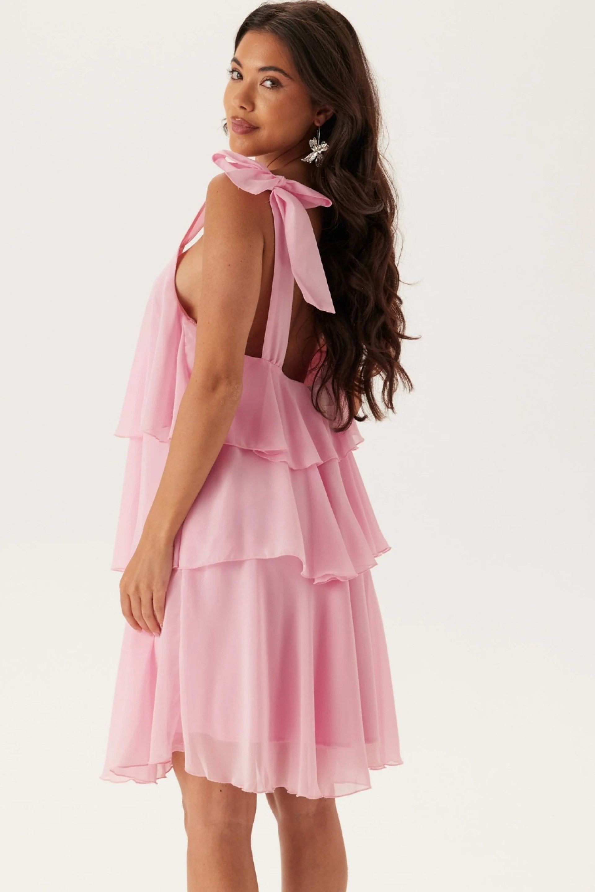 Vestido FELICIA Tiestrap Ruffle curto VERO MODA