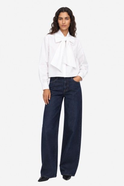 Blusa Vila Bowa com Laço Blusa Vila Bowa com Laço