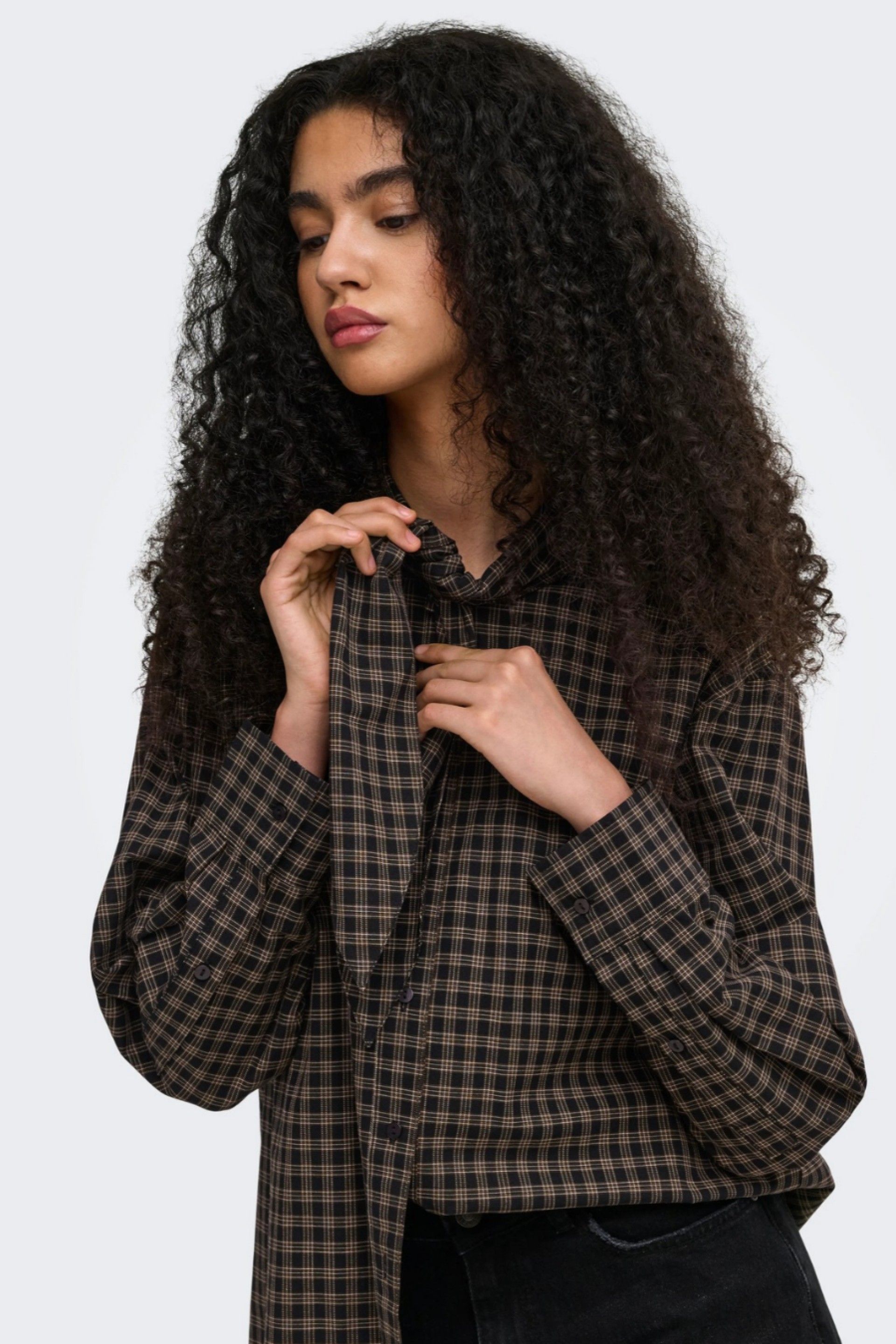 ONLY Camisa ONLMAYLIN aos Quadrados com Lenço de Mulher