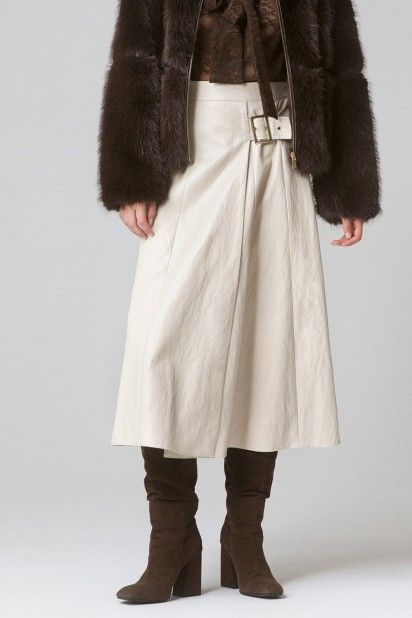 YES ZEE Saia Midi em Pele Sint�tica de Mulher
