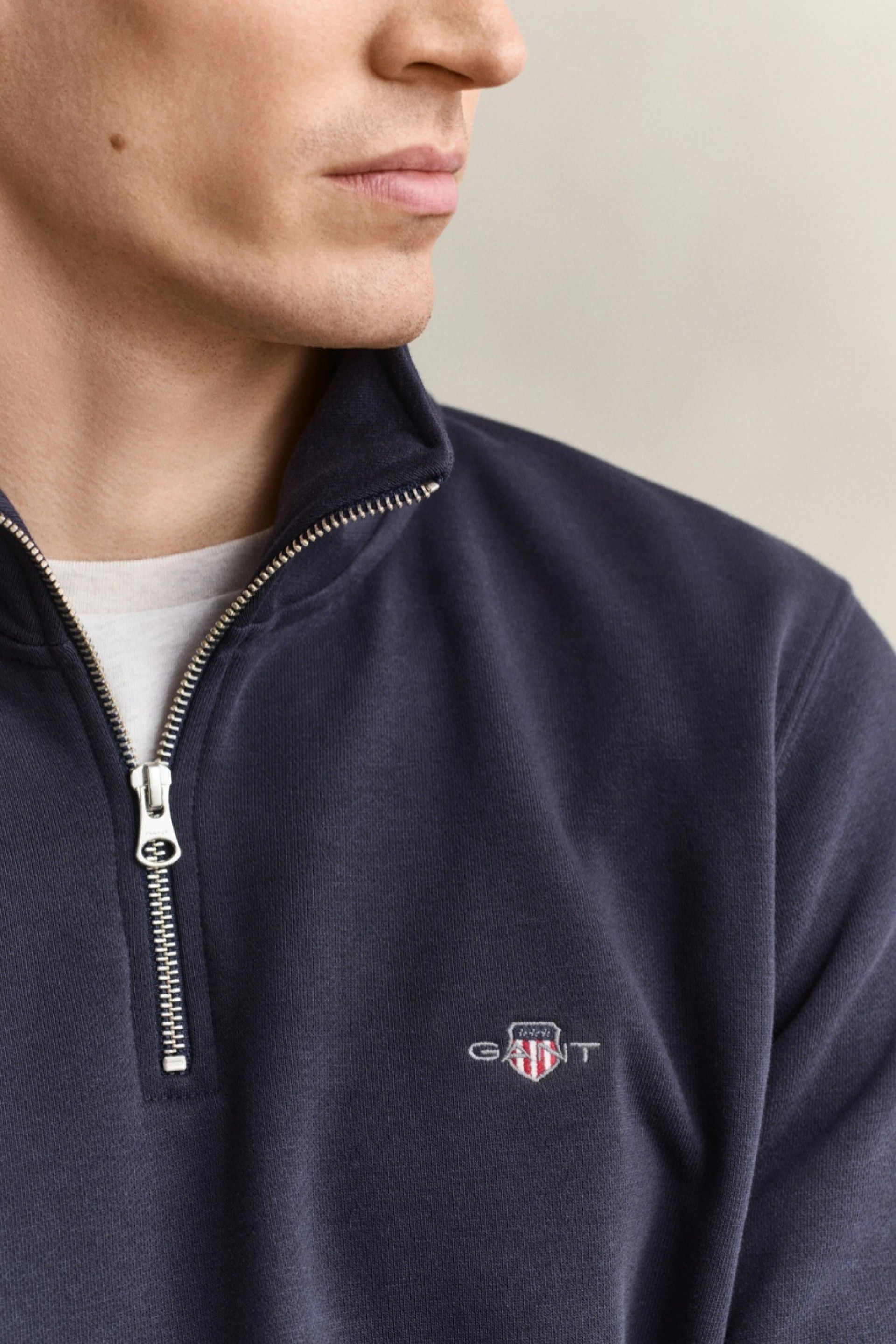 GANT Sweatshirt Shield com Meio Fecho de Homem